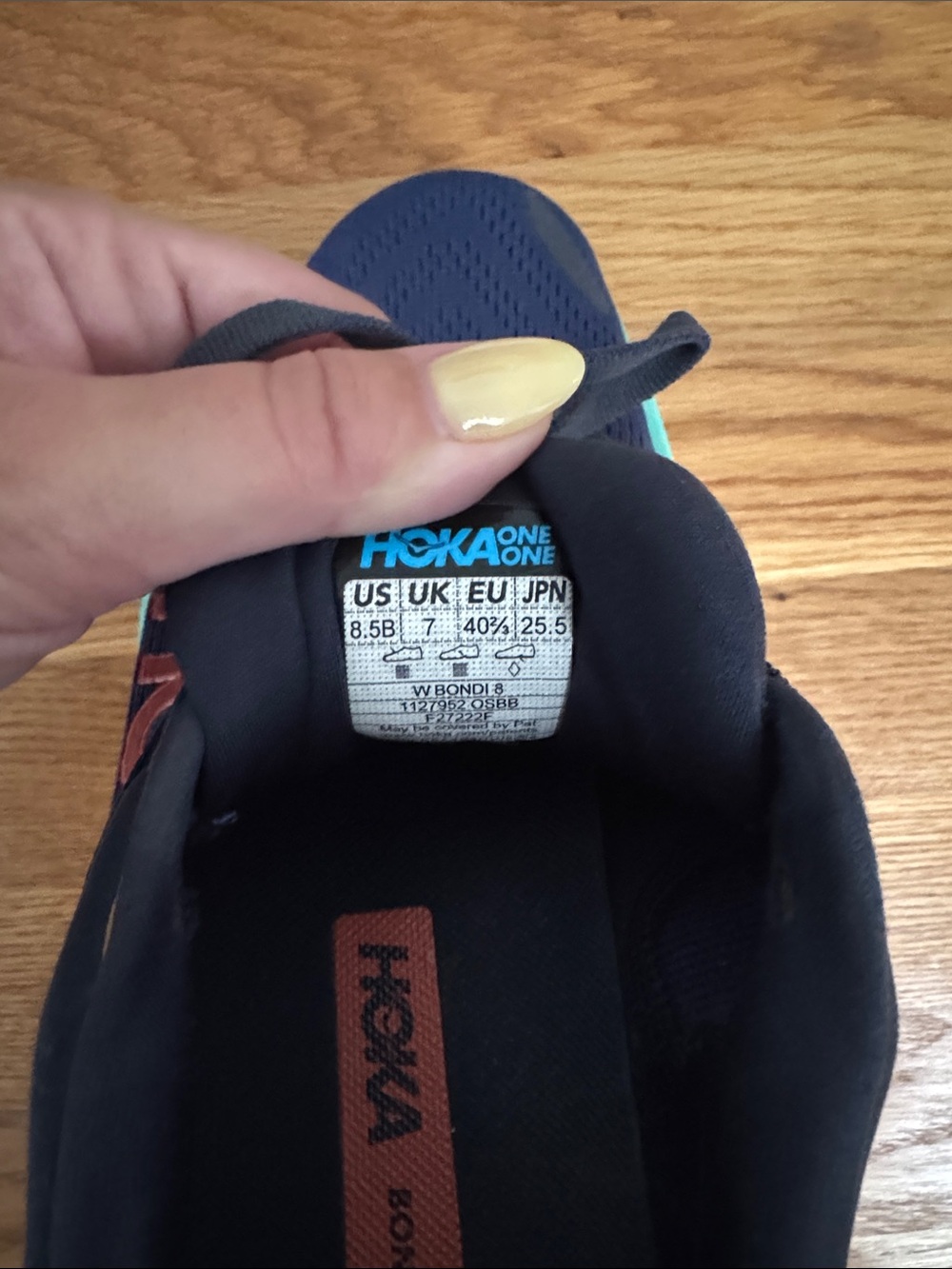 Hoka Bondi 8 Navy Shoes with Teal Midsole and Coral Logo - Picture 2 of 8